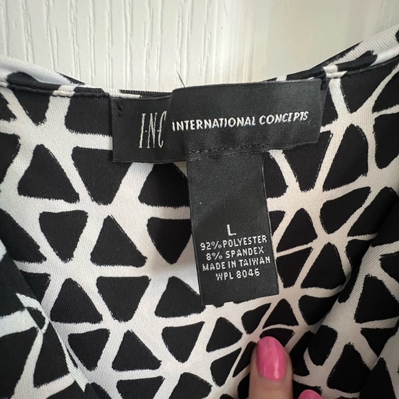 INC International Concepts Monochrome Geometric Dress - Picture 2 of 2